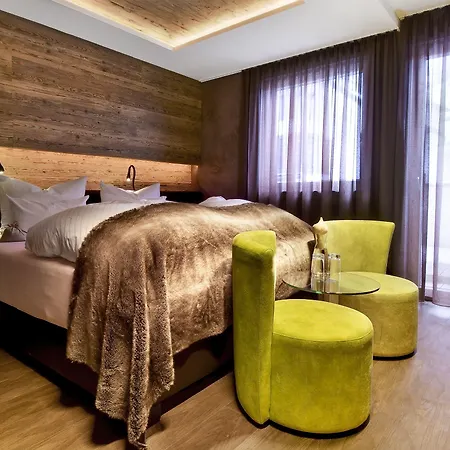 Pete Alpine Boutique Hotel - Klein Und Fein - Private Spa Suiten Und Zimmer