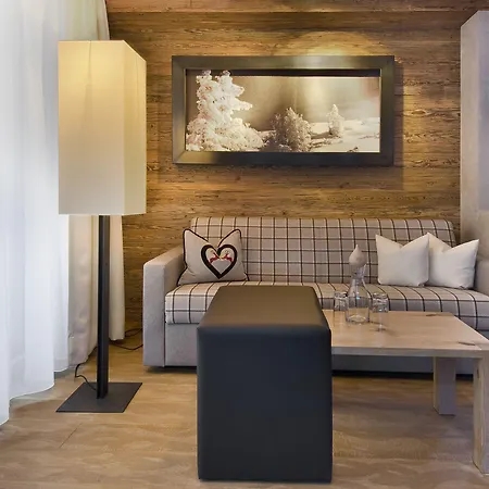 Pete Alpine Boutique Hotel - Klein Und Fein - Private Spa Suiten Und Zimmer Hotel