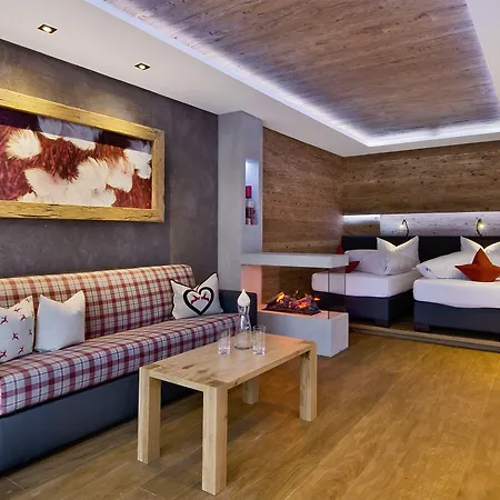 Pete Alpine Boutique Hotel - Klein Und Fein - Private Spa Suiten Und Zimmer Sankt Anton am Arlberg