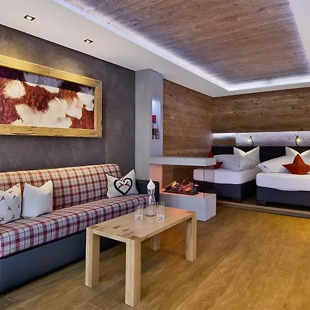 Hotel Pete Alpine Boutique Hotel - Klein Und Fein - Private Spa Suiten Und Zimmer Sankt Anton am Arlberg