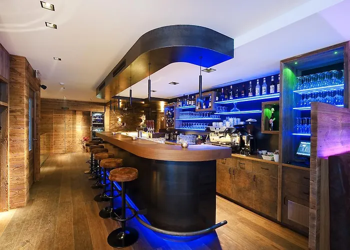 Pete Alpine Boutique Hotel - Klein Und Fein - Private Spa Suiten Und Zimmer Sankt Anton am Arlberg