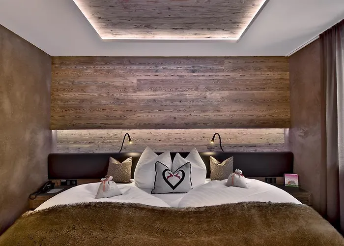 Hotel Pete Alpine Boutique Hotel - Klein Und Fein - Private Spa Suiten Und Zimmer